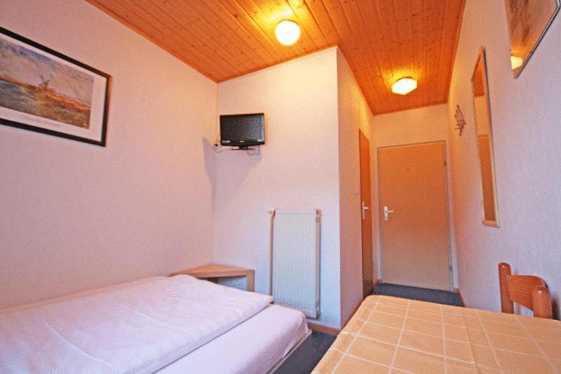 Gasthof Zur Krone Burghaslach Экстерьер фото