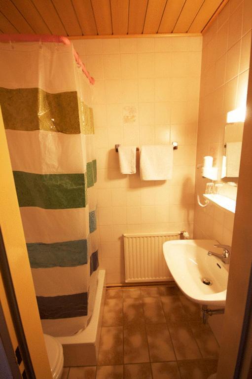 Gasthof Zur Krone Burghaslach Экстерьер фото
